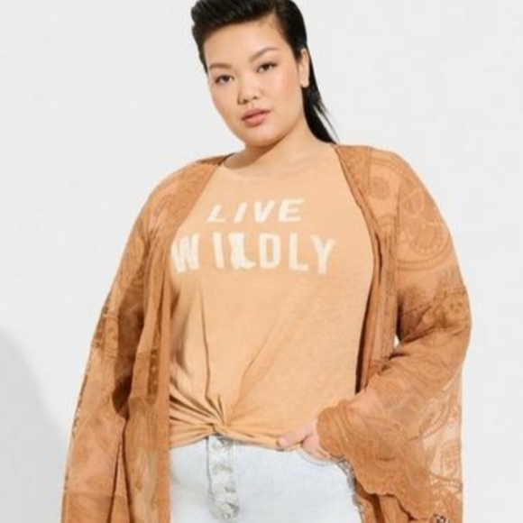 NWT TORRID 'LIVE WILDLY' SUPER SOFT SLUM JERSEY TEE - Picture 3 of 4